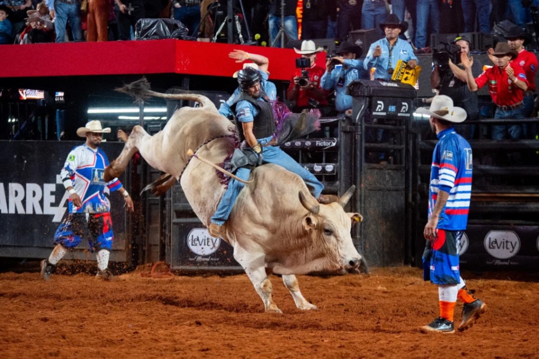 Barretos Festa do Peão thumbnail 6